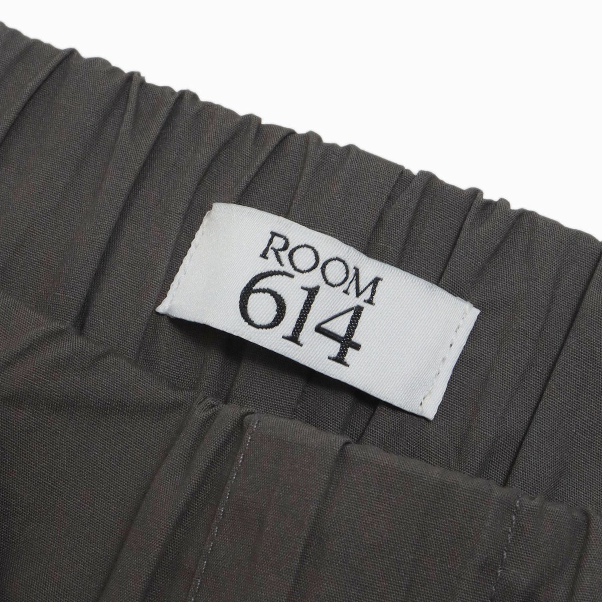 CHARCOAL ROUGH SLACKS PANTS ｜SHUYA COLOR | ROOM614