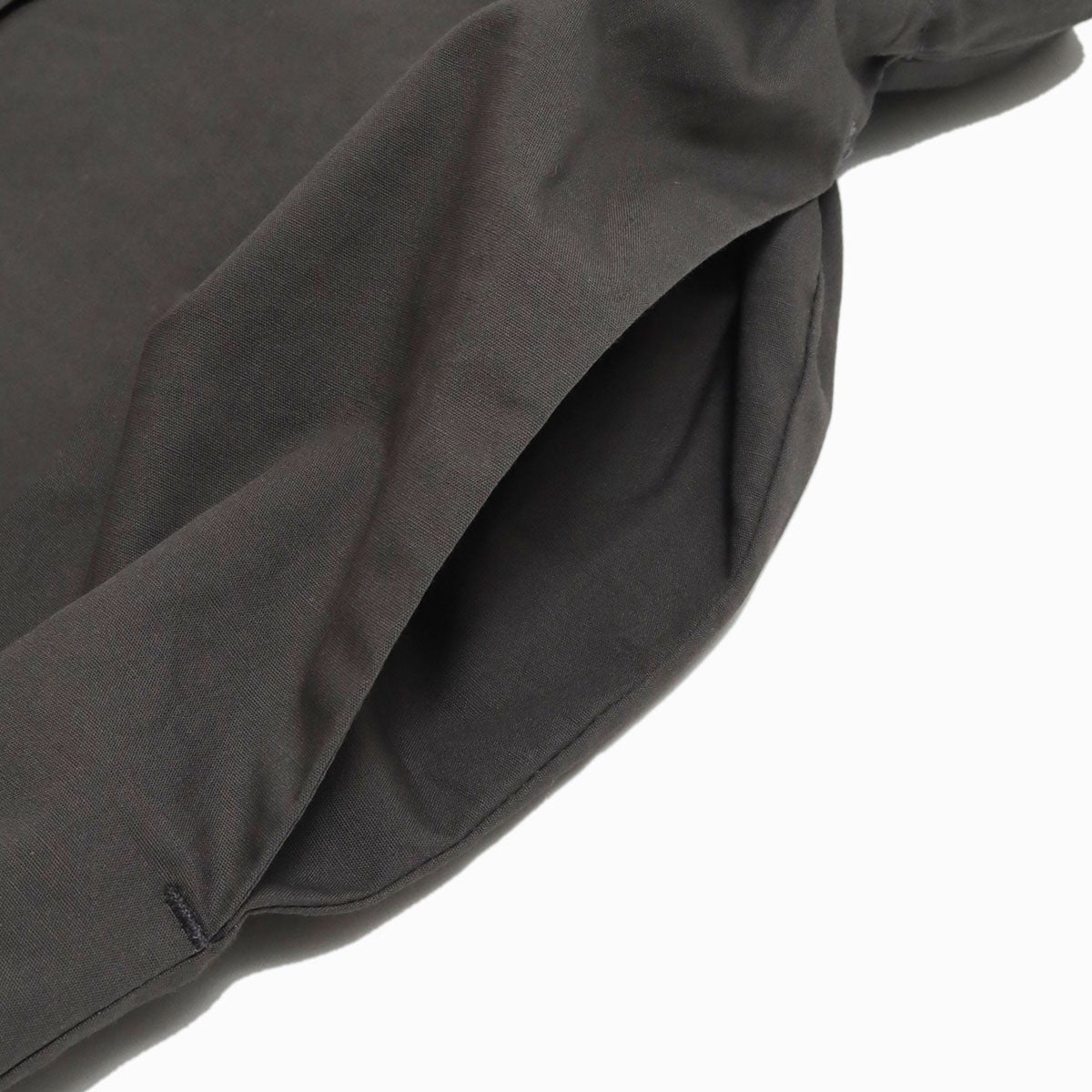 CHARCOAL ROUGH SLACKS PANTS ｜SHUYA COLOR | ROOM614